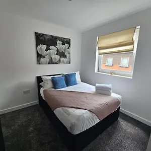 https://panoramic-city-views-free-wifi-canary-wharf-penthouse.brighton-hotels-england.com